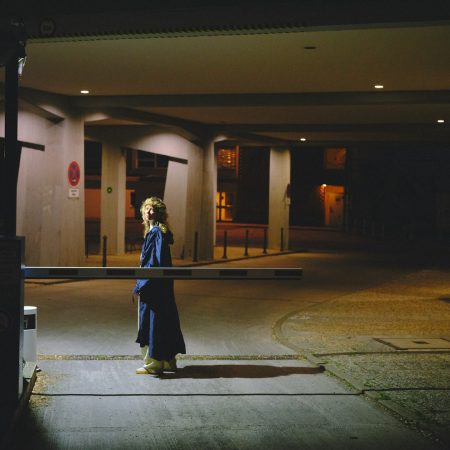 Κανείς δε σε προετοιμάζει για το πόσο βαρύ είναι να νιώθεις πως έχεις μείνει πίσω