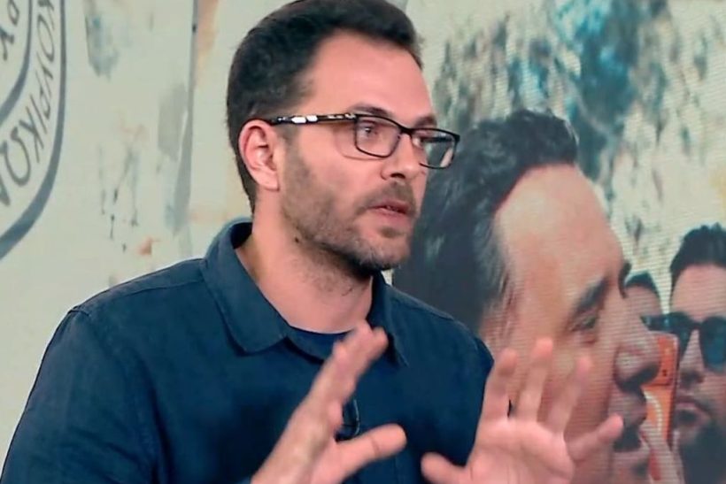 Νταλάρας: Ποστάρει για 