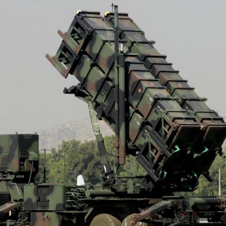 Patriot στην Κάρπαθο, Φρεγάτες και F-16 στην Κύπρο, όπου μεταβαίνει και ο Δένδιας