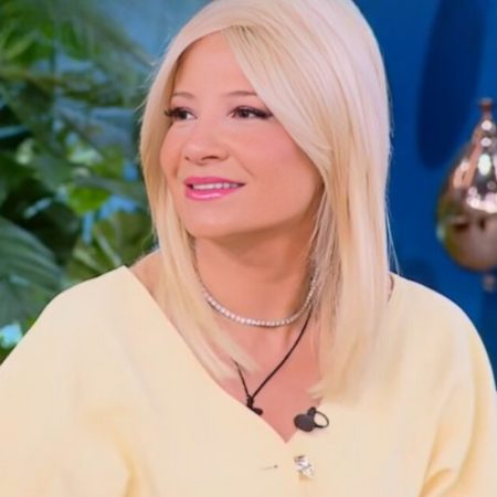 Ψιλοχοντρο-επιβεβαίωσε on air η Φαίη Σκορδά ότι παντρεύεται