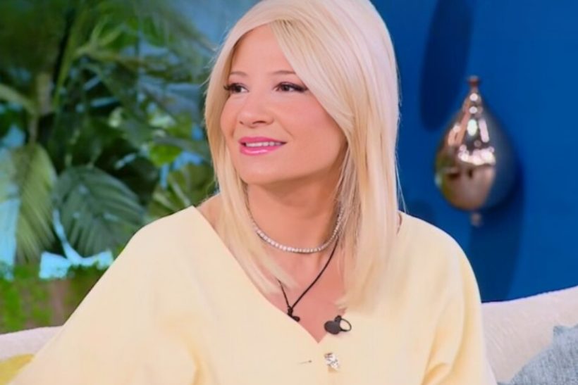 Ψιλοχοντρο-επιβεβαίωσε on air η Φαίη Σκορδά ότι παντρεύεται