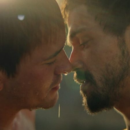 Το gay love story του Μέγα Αλέξανδρου γίνεται σειρά στο Netflix
