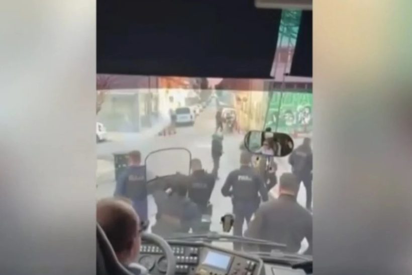 30 νταήδες επιτέθηκαν στο πούλμαν του Ολυμπιακού γυναικών χθες το απόγευμα