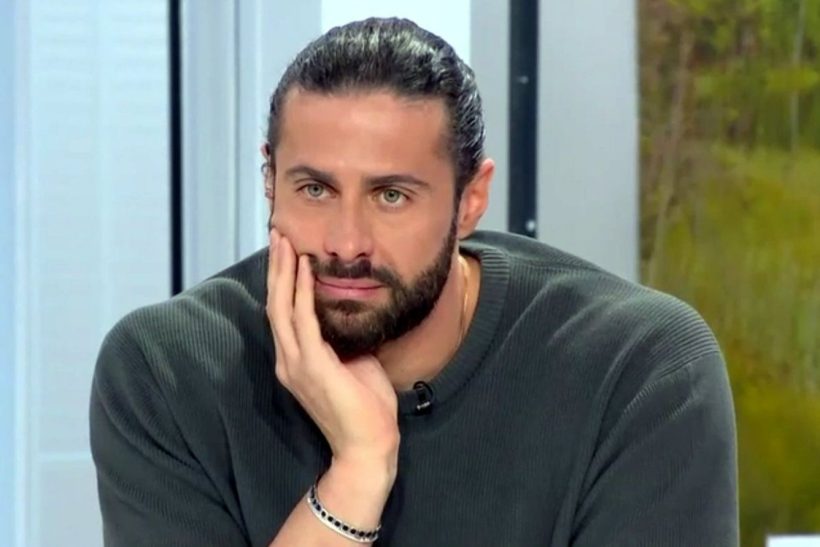 Ο Βασάλος εξηγεί γιατί πρέπει να έχει μόνο άσχημες φίλες (και τα κάνει χειρότερα)