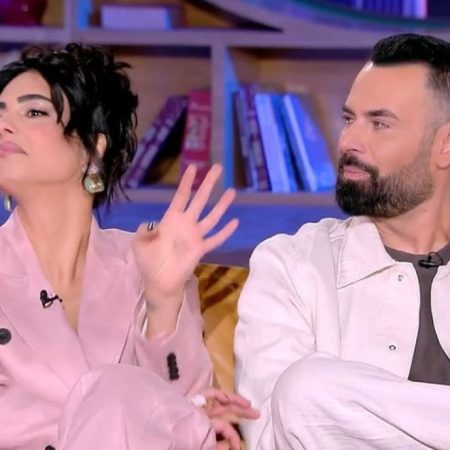 Έτσι απλά, η σύντροφος του Γιώργου Παπαδόπουλου βρήκε στις τσέπες του ένα σtρινγκ