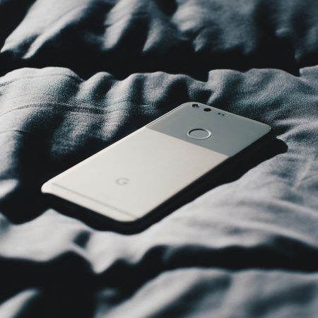 Έρευνα: Οι τύποι με Android είναι πιο ταπεινοί, πιστοί και ελκυστικοί από τους iPhone users