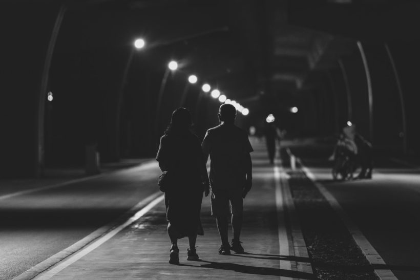 Κάποτε θα σου λείψει εκείνος που δε ζήτησε τίποτα πέρα από το ενδιαφέρον σου