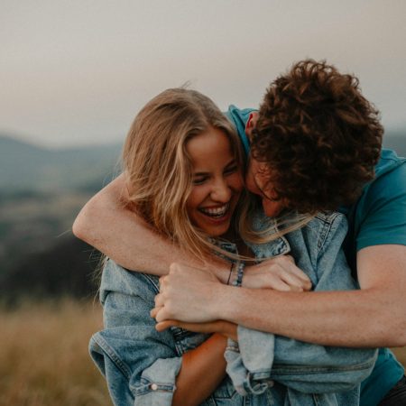 Δηλαδή, θα θέλετε ο ένας τον άλλον και κανείς δε θα κάνει κίνηση;