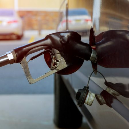 Πόσα, πότε, πώς: Όλα όσα πρέπει να ξέρεις για το αν δικαιούσαι το fuel pass