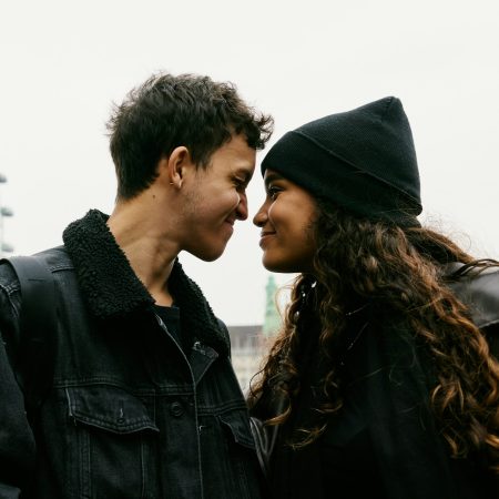 «Οι έξυπνες γυναίκες θέλουν έξυπνους άντρες, οι έξυπνοι άντρες όχι απαραίτητα»