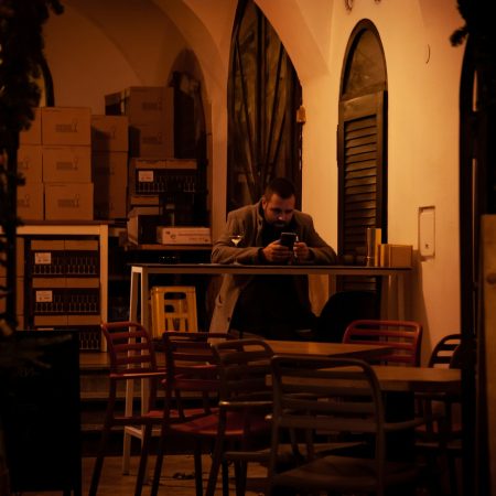 Situationship grief: Πώς πενθείς μια σχέση που τελείωσε αλλά δεν ήταν σχέση;