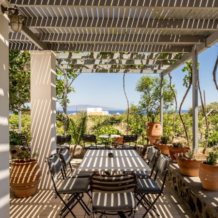 Τα 5 οινοποιεία που αξίζει να επισκεφθείς στη Σαντορίνη