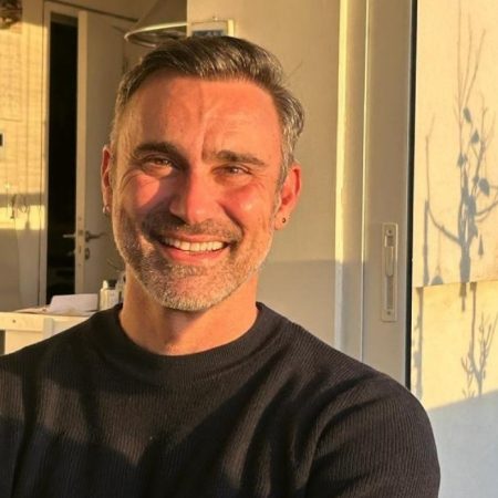 Ο Καπουτζίδης ορίζει τον σύντροφό του ως «τον πιο ωραίο Έλληνα άντρα»