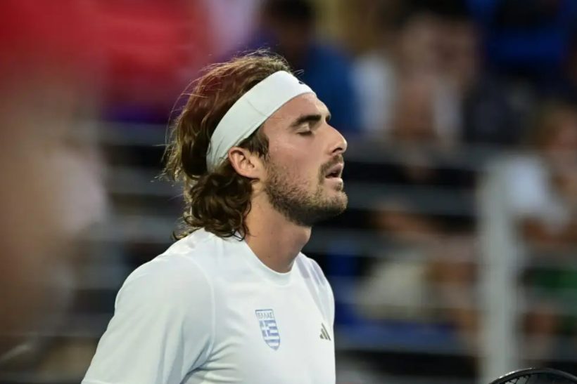 Ο Τσιτσιπάς είχε όνειρο να μας εκπροσωπήσει στη eurovision κι είπε να πει κι ένα τραγούδι!