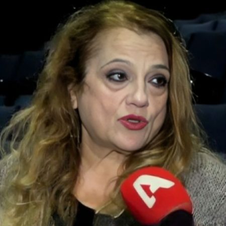 Ευτυχώς για την Καστάνη, η νύφη της έχει «τέλειο σώμα» και όχι «τεράστια νύχια»