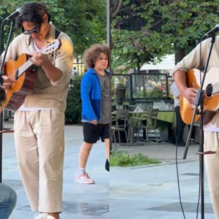 Ο Πάνος Βλάχος έγινε μουσικός του δρόμου στην Ερμού στο πιο τέλειο timing