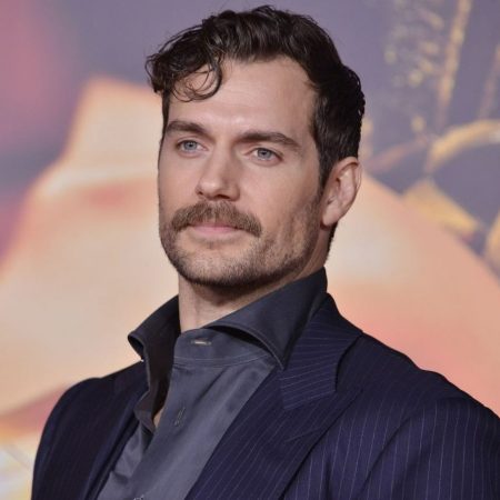 Ο Henry Cavill έδωσε την πιο delulu συμβουλή για όταν σου αρέσει μια κοπέλα
