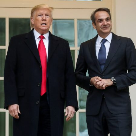 Ο Τραμπ αποκαλεί τον Μητσοτάκη «τρομερό τύπο» και λέει γλυκόλογα για την Ελλάδα