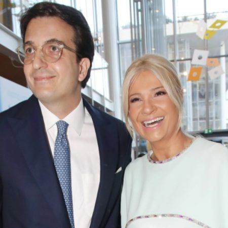 Η Φαίη Σκορδά κάνει την πρώτη εμφάνιση με τον σύντροφό της, λίγο πριν τον γάμο τους