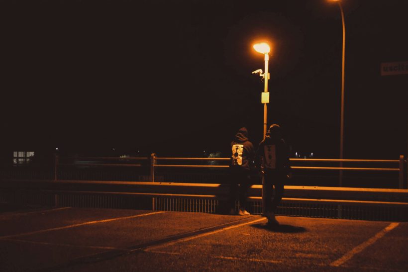 Μέρη που όσο κι αν αλλάξουμε, κουβαλάνε πάντα μια εκδοχή μας που έμεινε εκεί