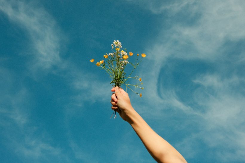 Άνοιξη: η εποχή που σε σπρώχνει να αφήσεις πίσω ό,τι δεν ανθίζει