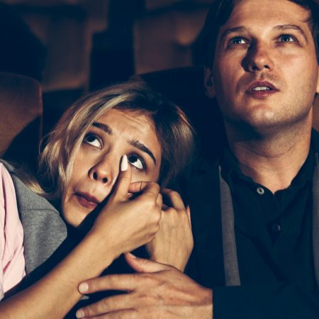 Kama Muta: Ο λόγος που κλαίμε στις ταινίες με καλό τέλος