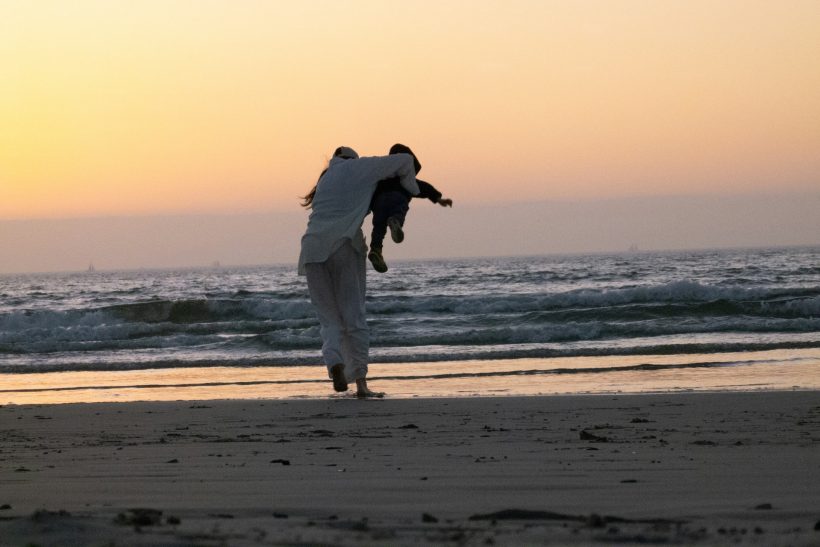 FAFO parenting: Μόδα του TikTok ή πιο ρεαλιστική γονεϊκότητα;