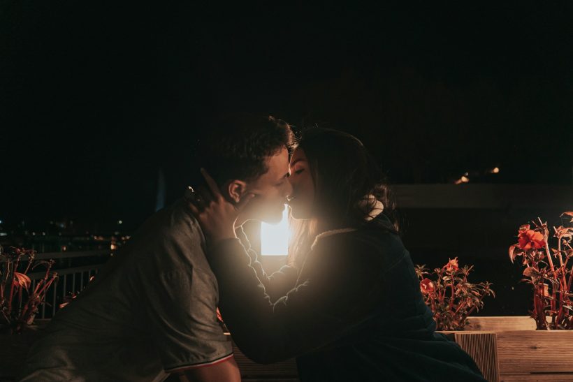 Dominant & Dark Empath: Η σχέση που σε τραβάει και σε διαλύει ταυτόχρονα