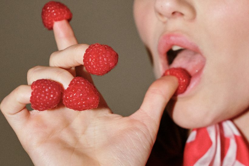 “Δώσε μου δαχτυλάκια και πάρε μου τη ψυχή”: το finger k1nk στα καλύτερά του