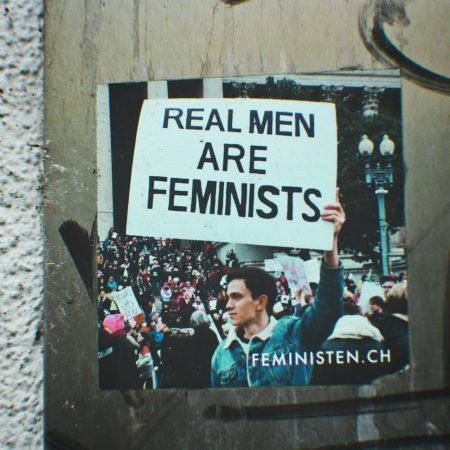Ποιοι πιστεύουν ότι φεμινισμός = μπαχαλοσατανίστριες που μισούν τους άντρες;