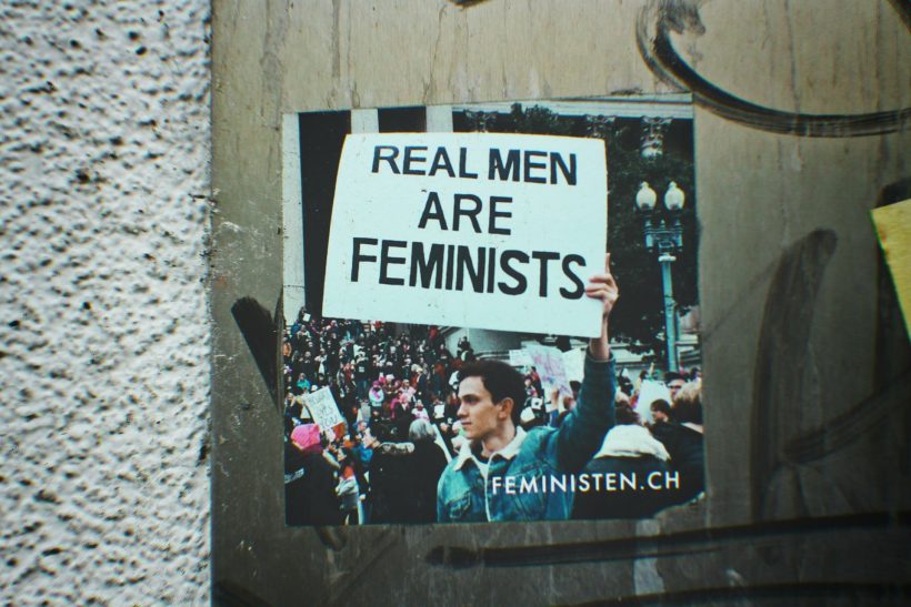 Ποιοι πιστεύουν ότι φεμινισμός = μπαχαλοσατανίστριες που μισούν τους άντρες;