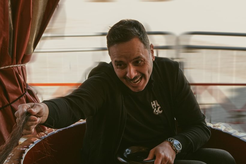 Επική συνάντηση Αλέξανδρου Τσουβέλα με Πύρρο Δήμα εν πλω