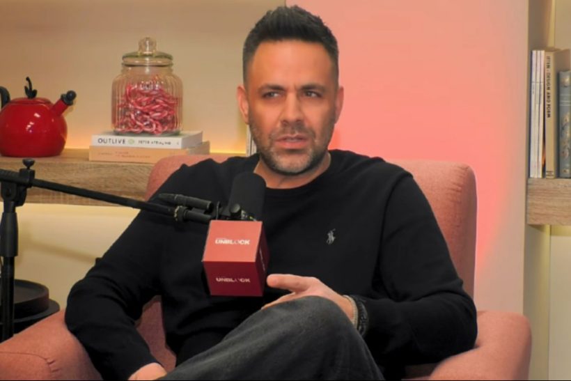 Γιαννιάς: «Γνωστός δημοσιογράφος με έπαιρνε τηλέφωνο κι αυνaνιζόταν για 4 χρόνια»