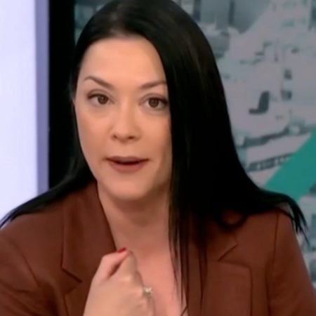 Από σeξιστικά σχόλια έχουμε Καιρίδη να λέει στη Γιαννακοπούλου να «κατεβάσει το βλέμμα»