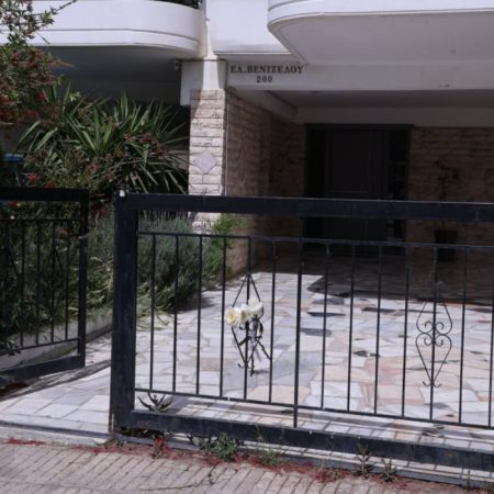 Όσοι διαβάσαμε το σημείωμα των 17χρονων κοριτσιών μείναμε με έναν κόμπο στον λαιμό