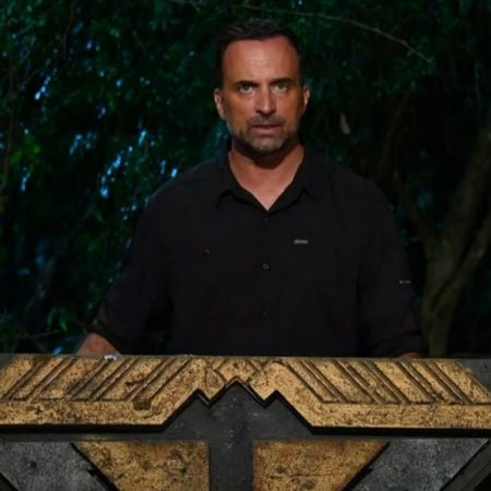 Survivor: Ο Γιώργος Λιανός ανακοινώνει το τέλος στους παίκτες· νικητής ο Σταύρος Φλώρος