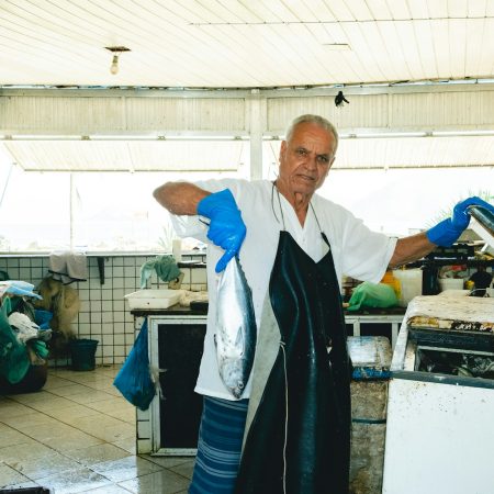 Η Ελλάδα δουλεύει περισσότερο από όλη την Ευρώπη. Μπράβο μας, ή ντροπή μας;