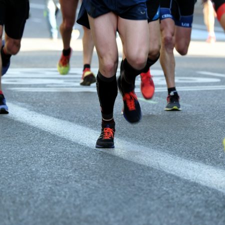 Run clubs: Η νέα τάση της Gen Z που συνδυάζει γυμναστική και κοινωνικοποίηση