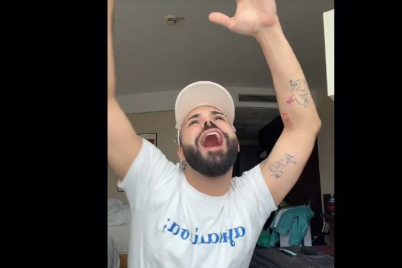 Ακύλα Spasto! Τώρα ξεκινάει το αγόρι μας, με νέο άλμπουμ και καυτό πρώτο track