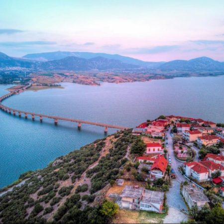 Ο Δήμος Σερβίων δίνει 5.000 ευρώ για νέα ζευγάρια που θέλουν να εγκατασταθούν εκεί