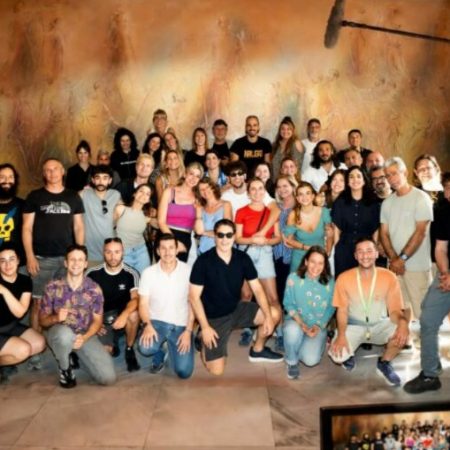 «Maestro it's a wrap» και ο Παπακαλιάτης αποχαιρετά τον κόσμο που δημιούργησε