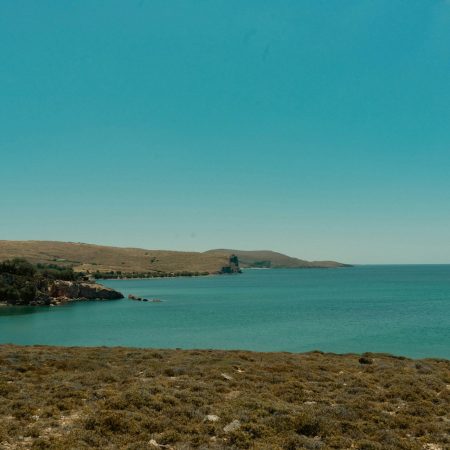 Λήμνον Ανεμόεσσαν (η Λήμνος των ανέμων), όπως την αποκαλούσε ο Όμηρος
