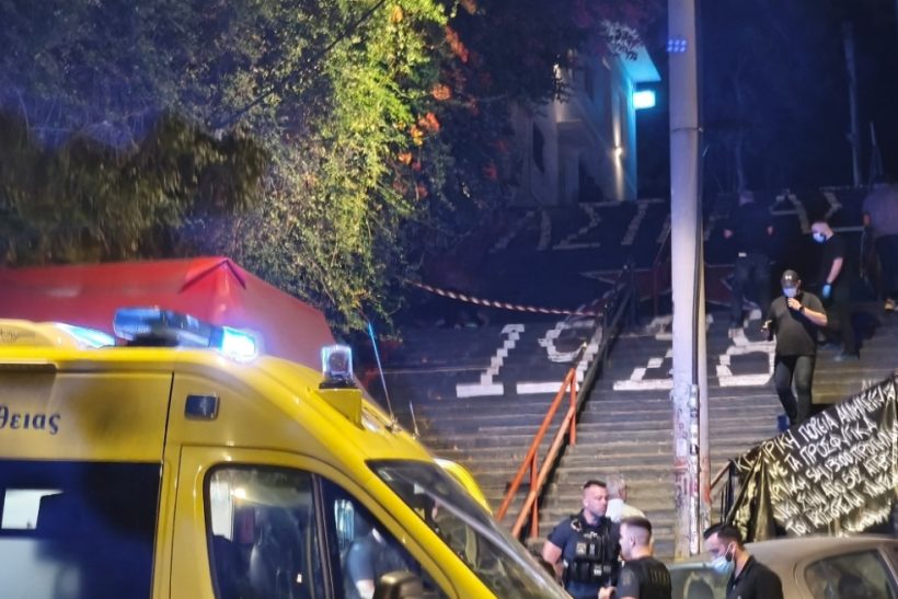 Δολοφονiα στα Εξάρχεια: Ο σκύλος του 35χρονου δεν έφευγε από δίπλα του 