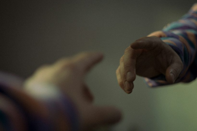 Μέχρι να μάθεις ότι η καρδιά γεμίζει δίνοντας, θα είσαι πάντα άδειος
