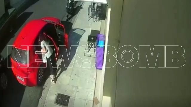 Βίντεο σοκ στη Ναύπακτο με μαμά και παιδί λίγο πριν πέσει αμάξι πάνω τους