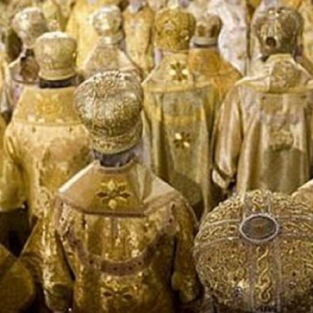 Αύξηση έως και 120% στους μητροπολίτες - Τα ποσά των μισθών θα σας ζαλίσουν