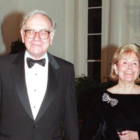 Αν θες η σχέση σου να κρατήσει στον χρόνο, κάν' το όπως ο Warren Buffett