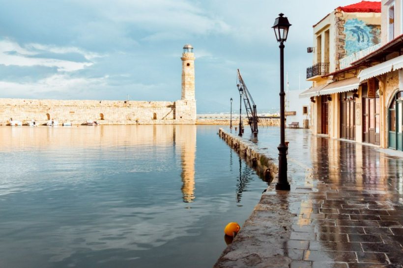 Όποιος σπούδασε στο Ρέθυμνο, ξέρει ότι εκεί κλαις δυο φορές