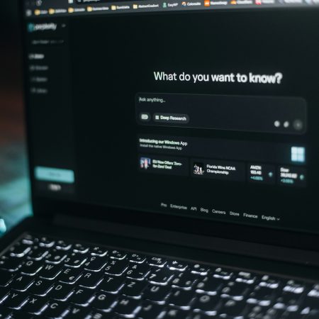 Η Apple κατηγορεί την OpenAI για κλοπή μυστικών κι απόρρητων στοιχείων