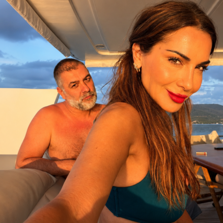 Βανδή και Μπισμπίκης είναι τέρμα ερωτευμένοι και καλοκαιρινοί
